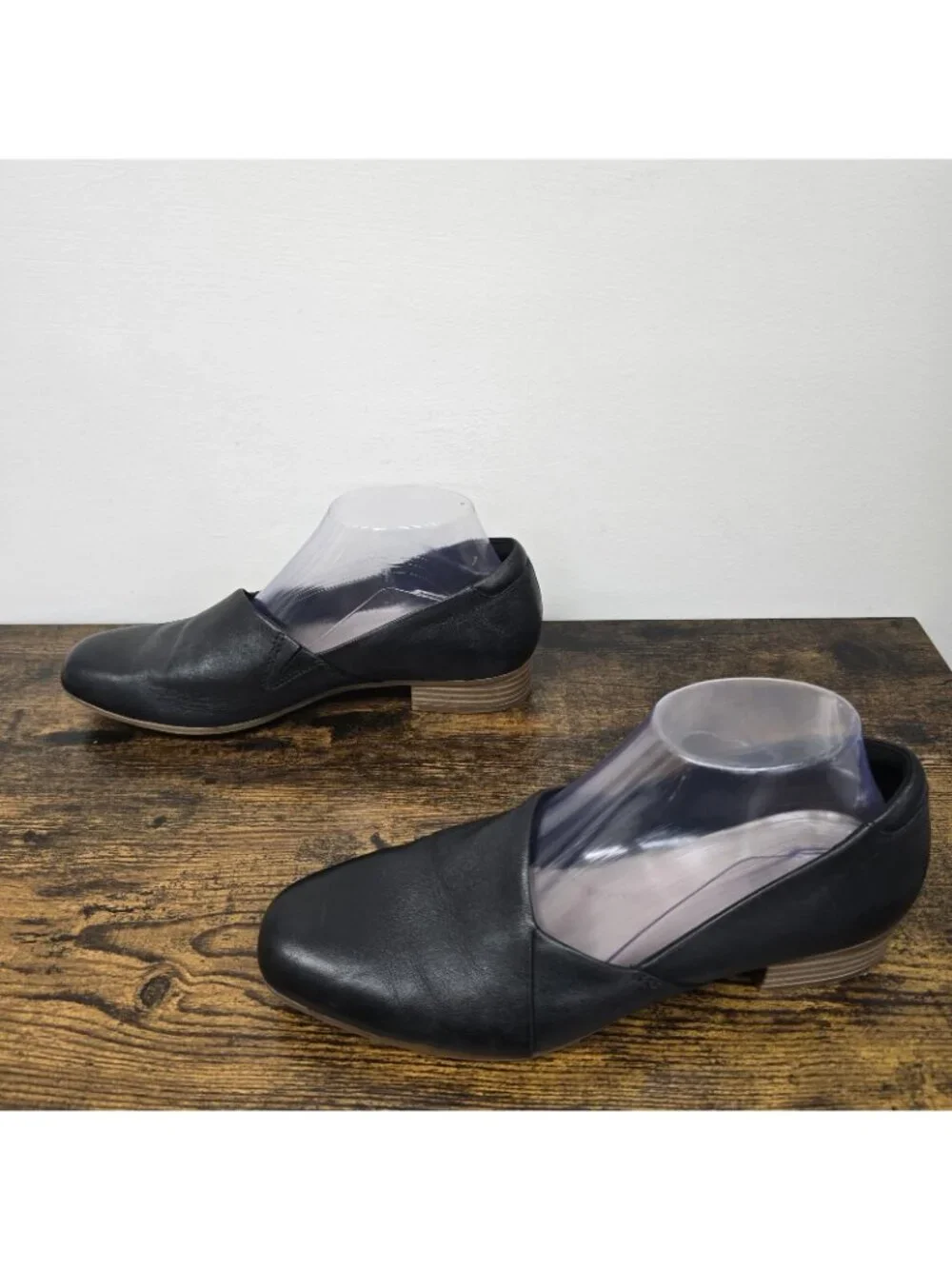 Clarks Juliet Palm Leather Loafer Size 8.5M Slip On Shoes Low Heel Casual Black